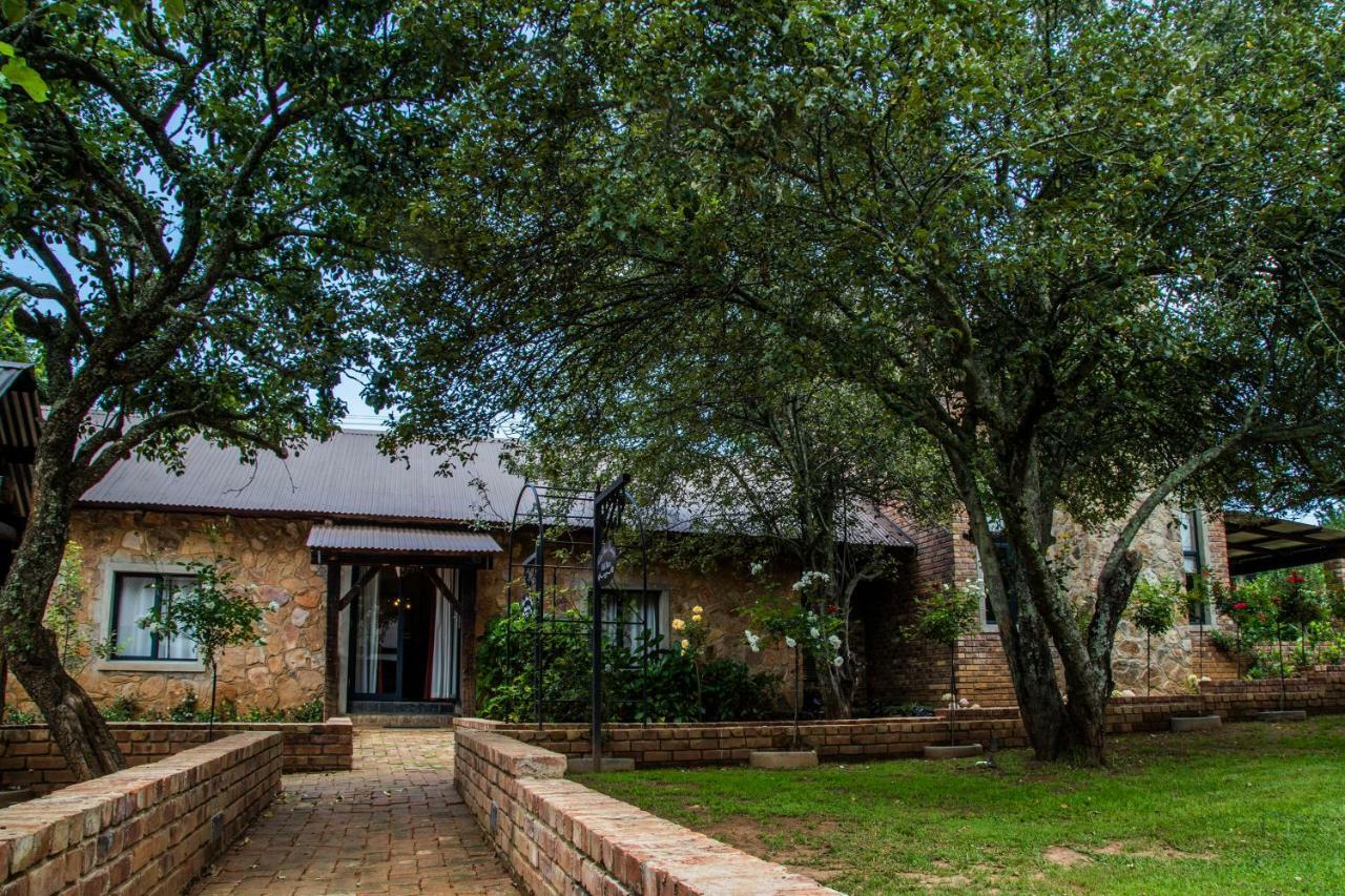 Tarry-Stone Cottages Dullstroom Exterior photo